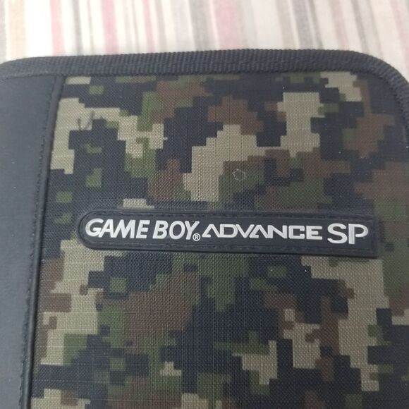 GAME BOY ADVANCE SP ZIPPERED CASE - Picture 2 of 10
